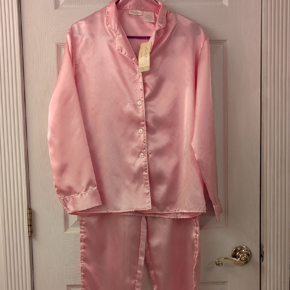 NWT Pink Satin PJ Set - Picture 1 of 13